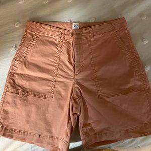 Women’s girlfriend chino gap shorts